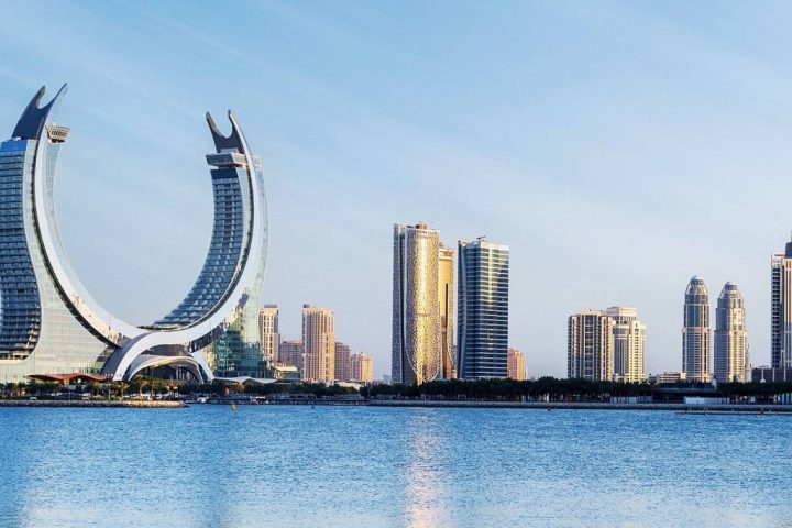Qatar Gas Projects Lift 2025 GCC Contract Awards